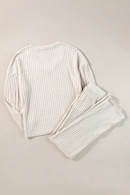 Ribbed knit slouchy two-piece outfit - women’s lounge sets