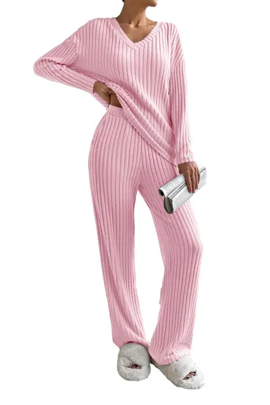 Ribbed knit slouchy two-piece outfit - women’s lounge sets