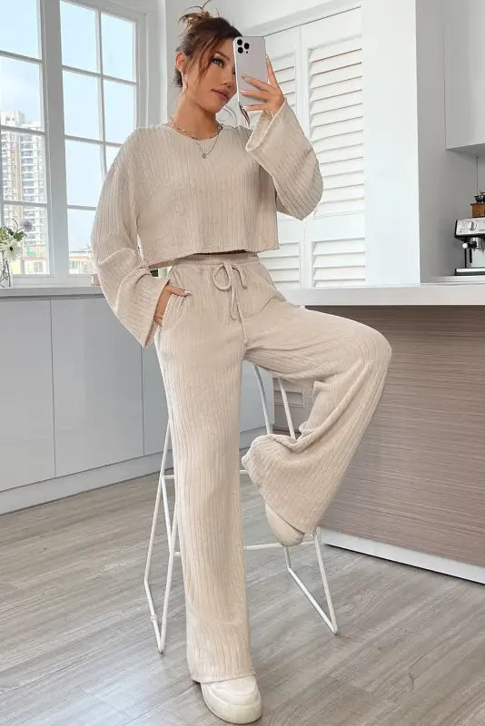 Ribbed knit slouchy two-piece outfit - women’s lounge sets