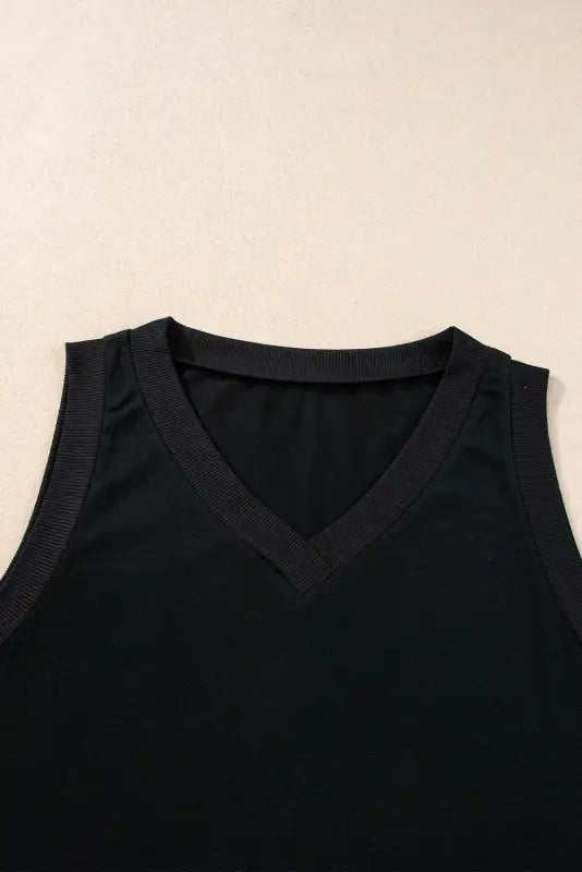 Black ribbed v neck tank top - tops