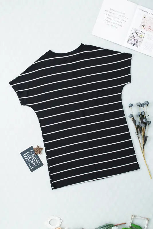 Rose striped print side pockets short sleeve tunic top - t-shirts