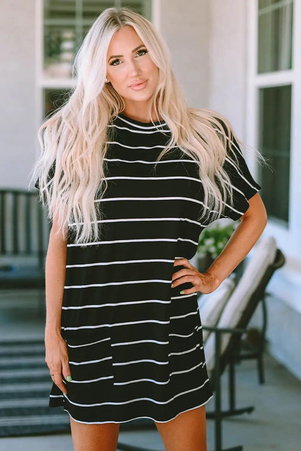 Rose striped print side pockets short sleeve tunic top - black / s / 95% polyester + 5% spandex - t-shirts