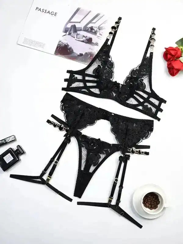 Roses Are Red - Embroidered 3-Pieces Garter Lingerie Set - Fashionfitz