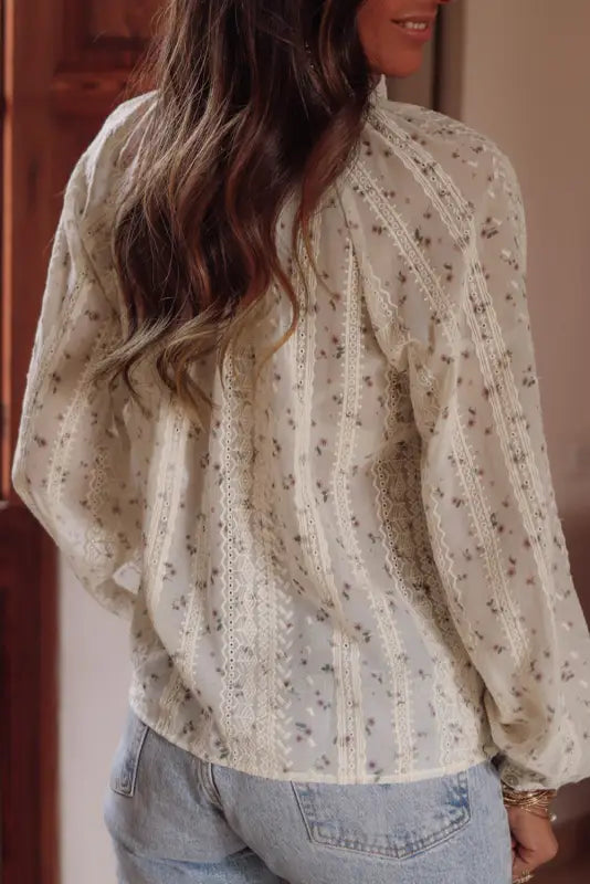 Rosette lace blouse | romantic chic top | fashionfitz