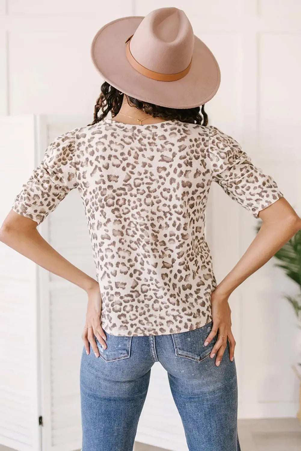 Safari leopard textured t-shirt - tops