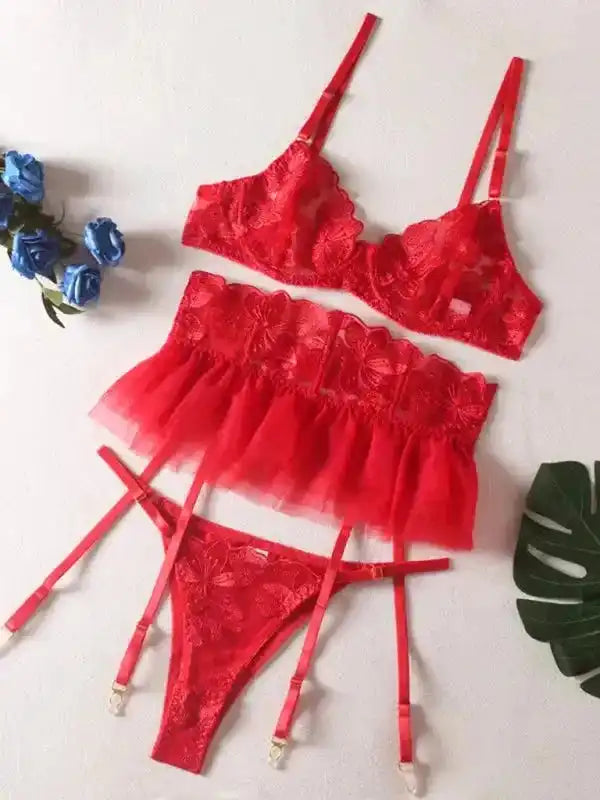Say Yes Lace Garter Lingerie Set 3-Piece - Fashionfitz