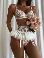 Say Yes Lace Garter Lingerie Set 3-Piece - Fashionfitz