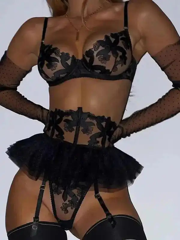 Say Yes Lace Garter Lingerie Set 3-Piece - Fashionfitz