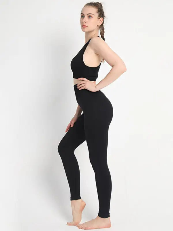 Seamless hip trousers racerback bra sports set - black / s - activewear leggings sets