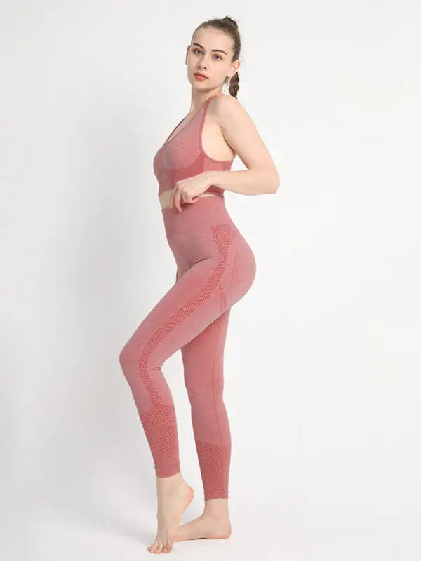 Seamless hip trousers racerback bra sports set - red / s - activewear leggings sets
