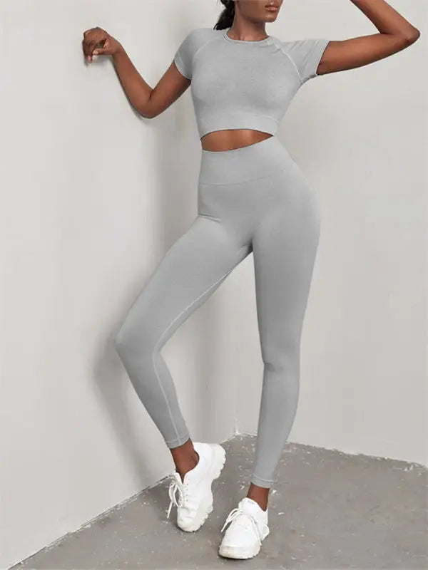 Seamless yoga short sleeve + pants two-piece set - grey / s - activewear leggings sets