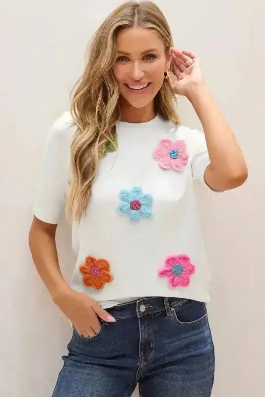 Short Sleeve Sweater - White Cute Flower Applique - Fashionfitz