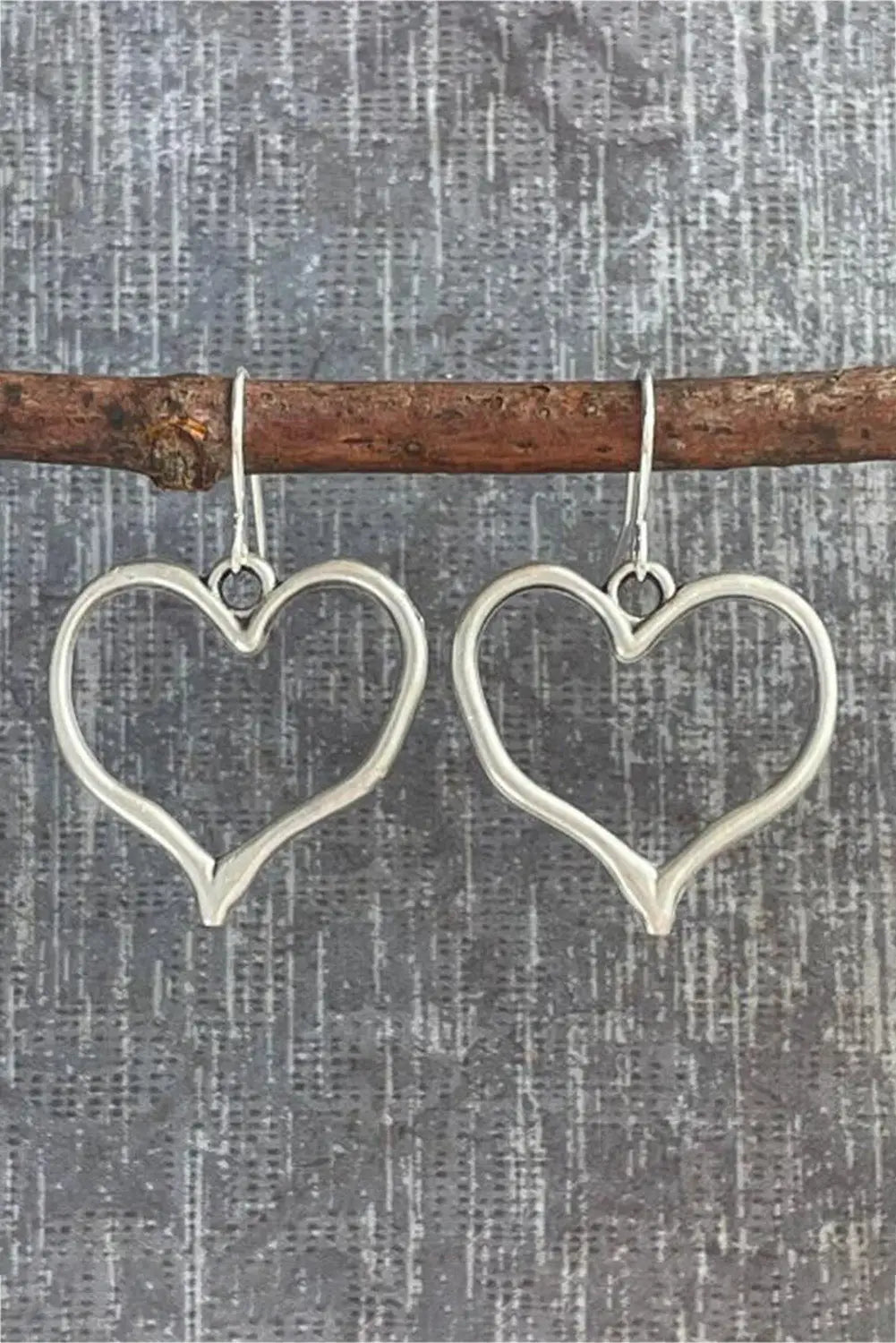 Silvery heart shape hook drop earrings - one size / 100% alloy