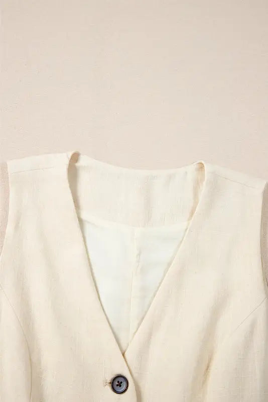 Snowy chic linen vest