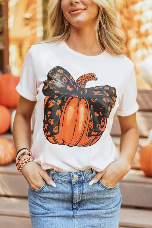 Spooky chic pumpkin bow t-shirt | fashionfitz women’s wear