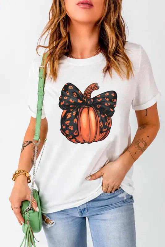 Spooky chic pumpkin bow t-shirt | fashionfitz women’s wear