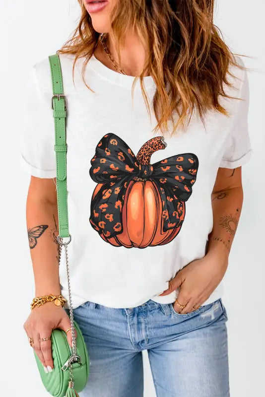 Spooky chic pumpkin bow t-shirt | fashionfitz women’s wear