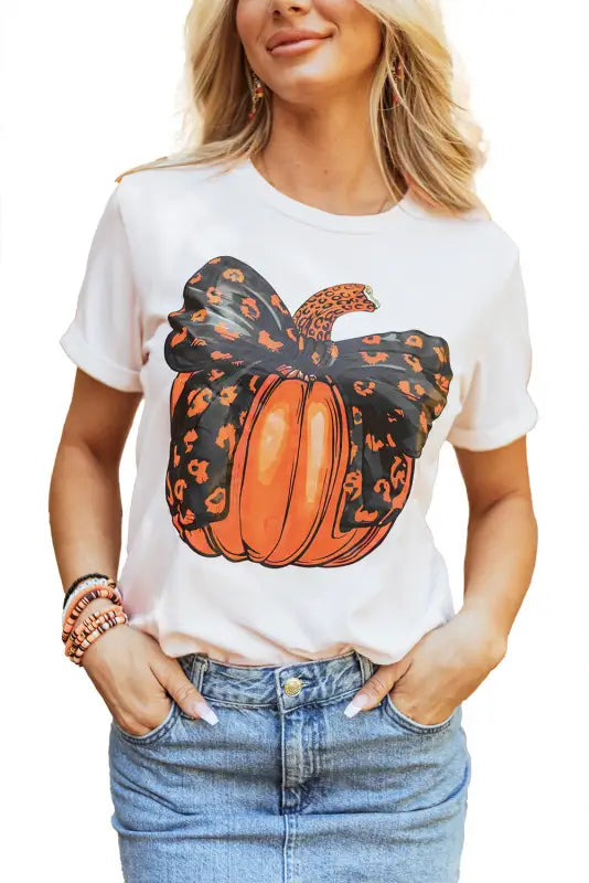 Spooky chic pumpkin bow t-shirt | fashionfitz women’s wear