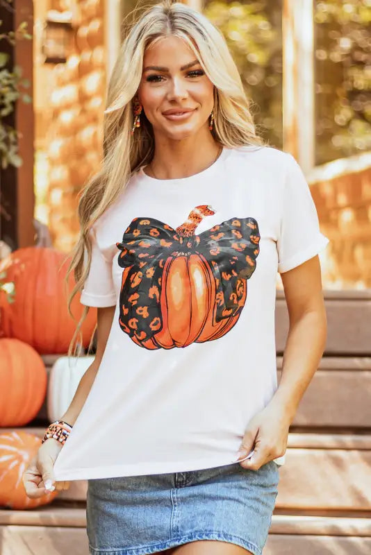 Spooky chic pumpkin bow t-shirt | fashionfitz women’s wear