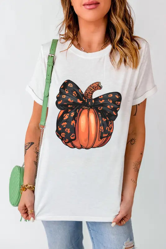 Spooky chic pumpkin bow t-shirt | fashionfitz women’s wear