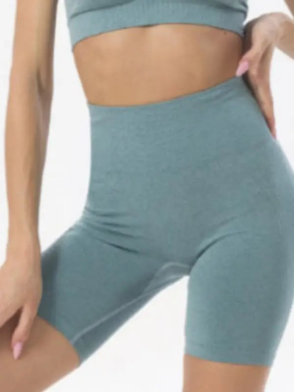 Stretch it out yoga shorts - deep green / s