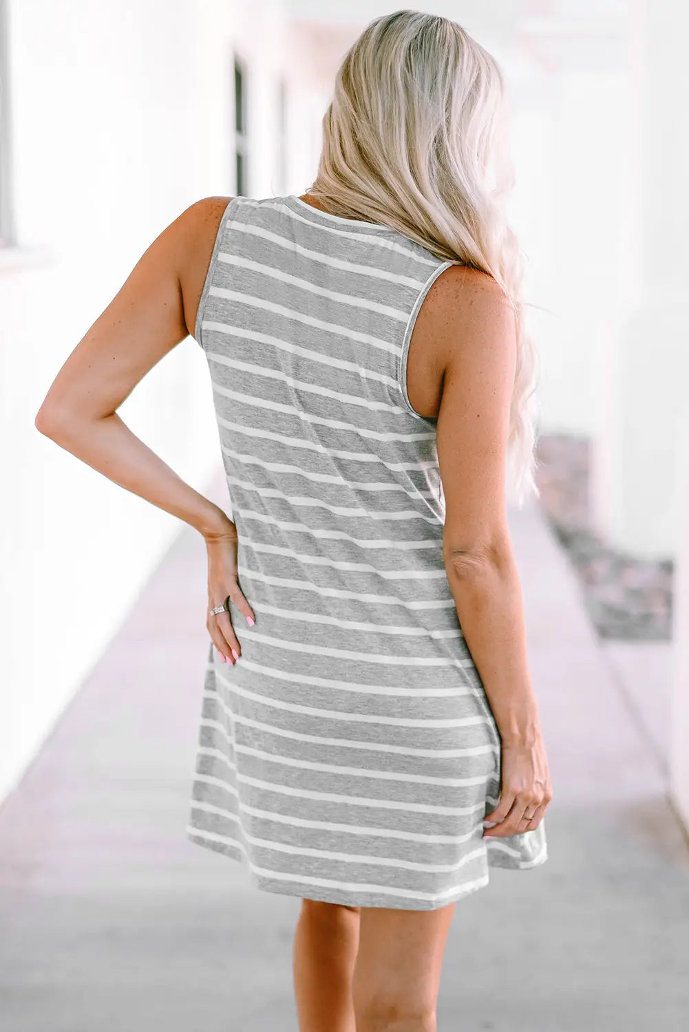 Stripe print side pockets o-neck sleeveless mini dress -