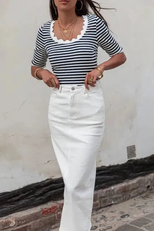 Striped Contrast Scallop Trim Half Sleeve T-shirt - Fashionfitz