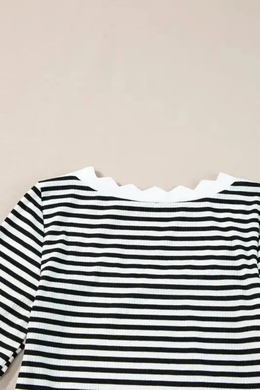 Striped Contrast Scallop Trim Half Sleeve T-shirt - Fashionfitz