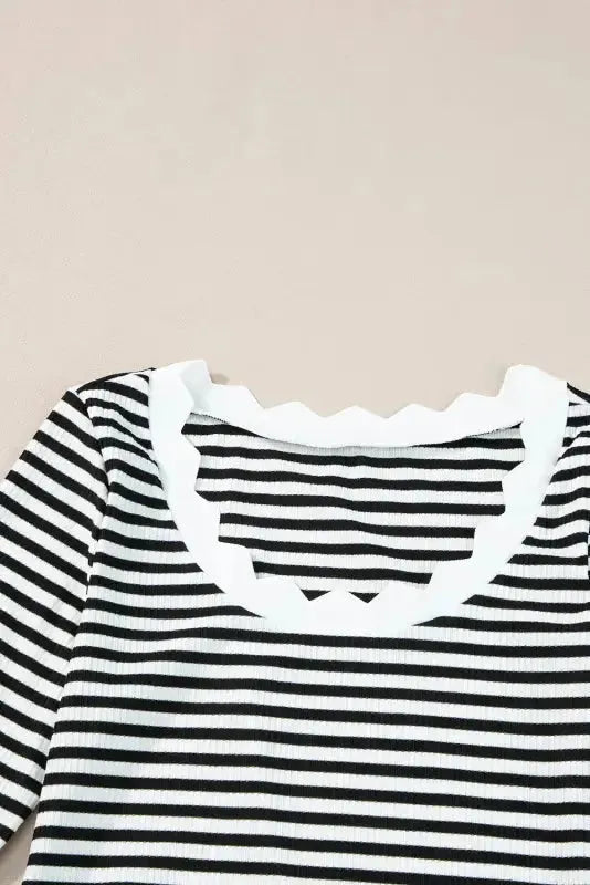 Striped Contrast Scallop Trim Half Sleeve T-shirt - Fashionfitz