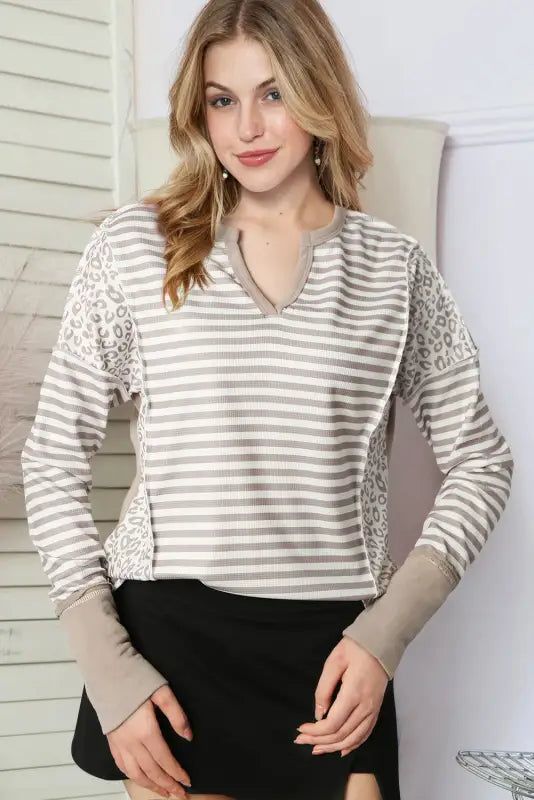 Striped patch thumbhole sleeve top - long tops