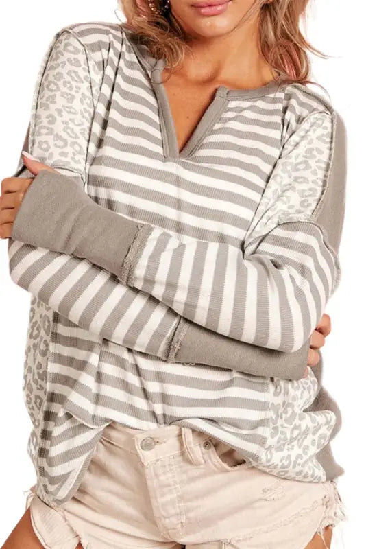 Striped patch thumbhole sleeve top - long tops