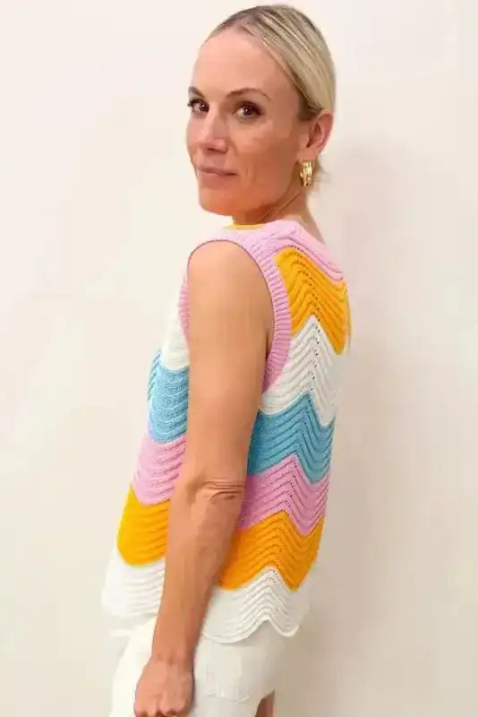 Striped Scalloped Hem Knitted Vest - Fashionfitz