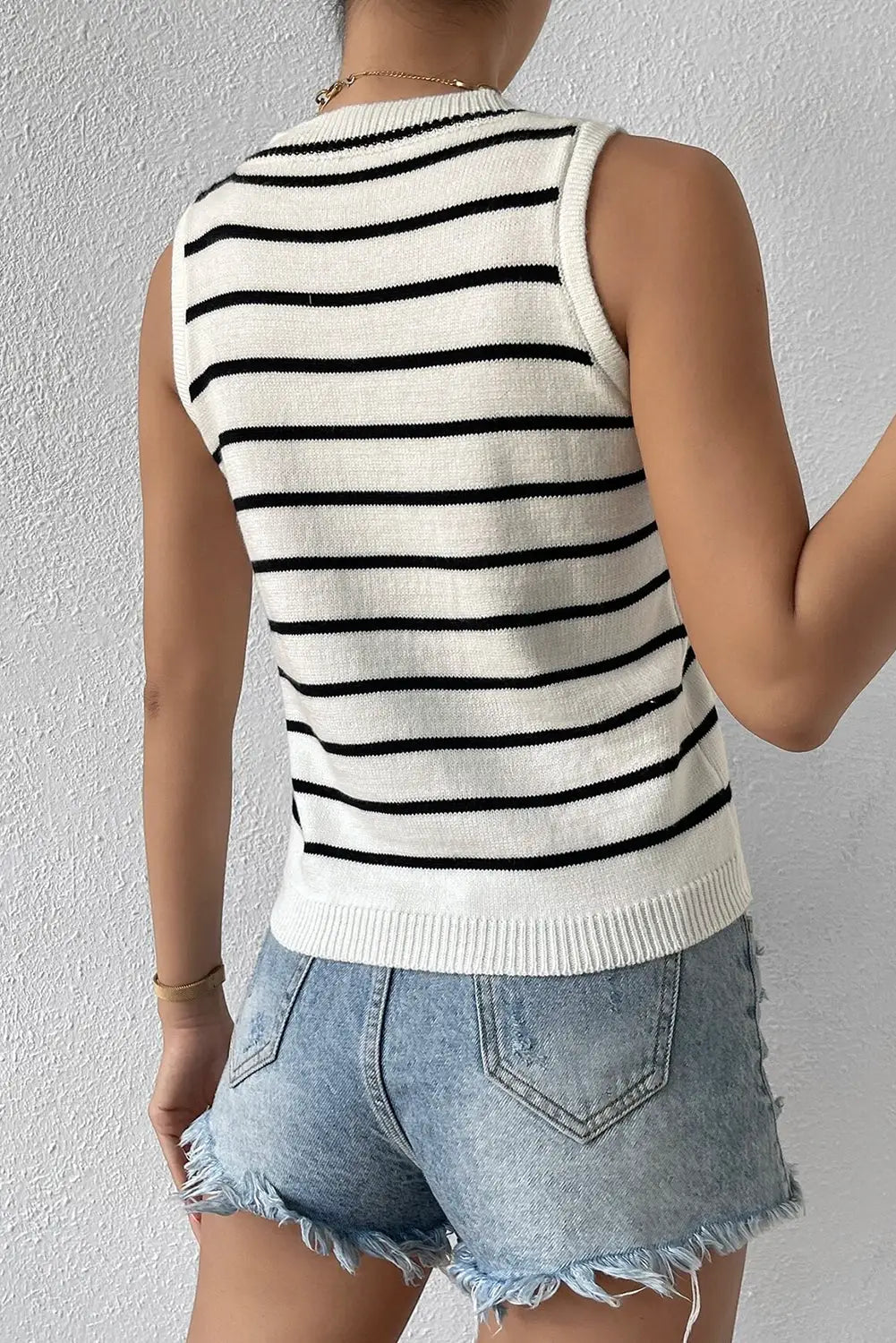 Sweater vest - white striped round neck - vests