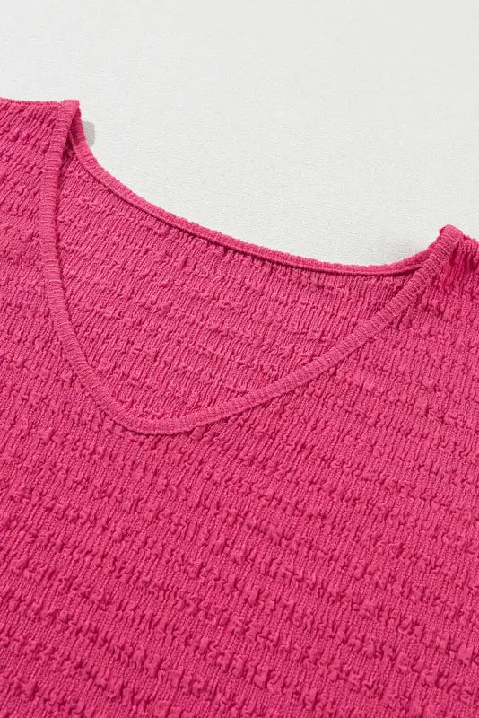 Textured v-neck t-shirt - t-shirts