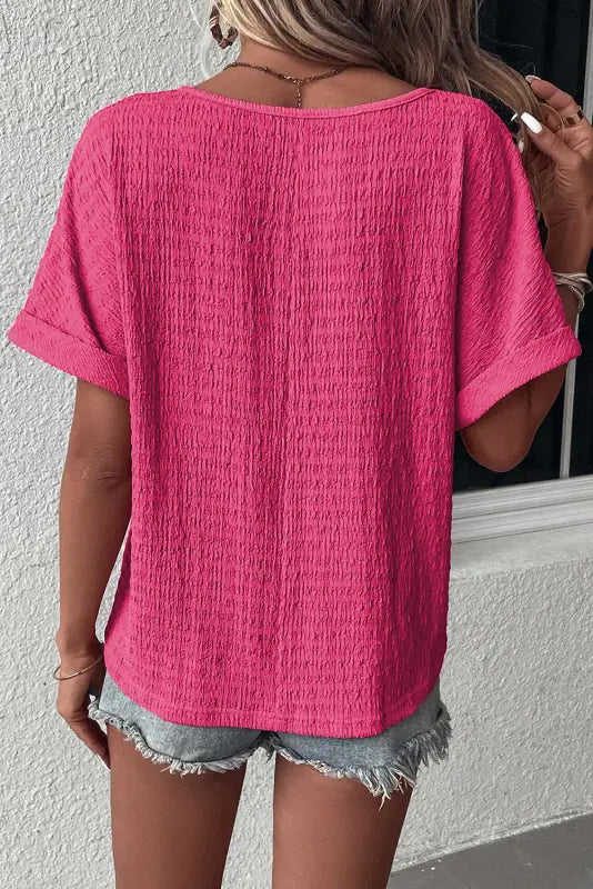 Textured v-neck t-shirt - t-shirts