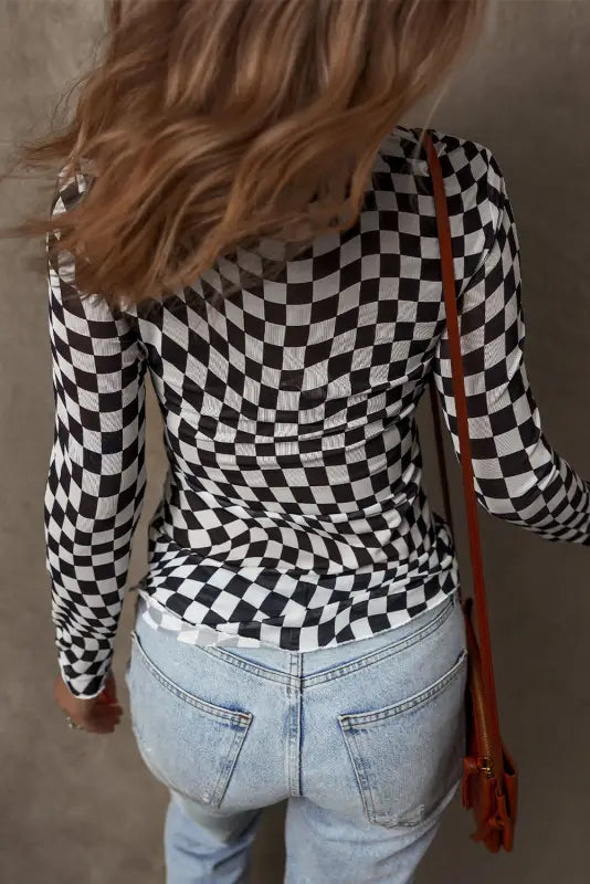 Urban grid mesh top – bold modern checkered elegance