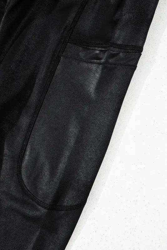 V-flex high-waist leggings | sleek pocket design | get yours