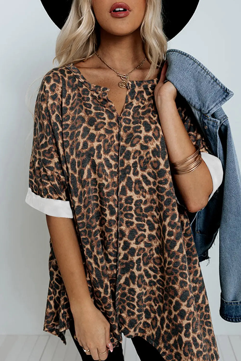 V notch rolled cuffs loose leopard top - s / 90% polyester + 10% elastane - tops