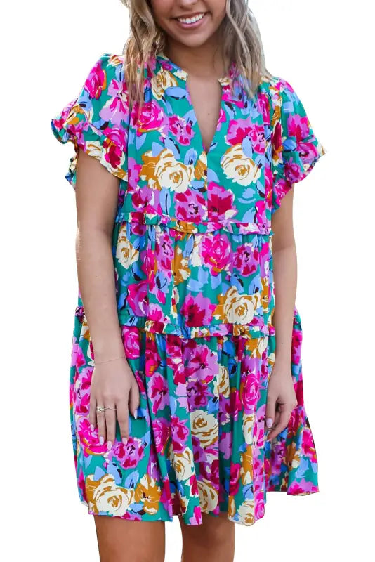 Verde flora dress: colorful floral print, short sleeves, tiered, flowy design for relax relax