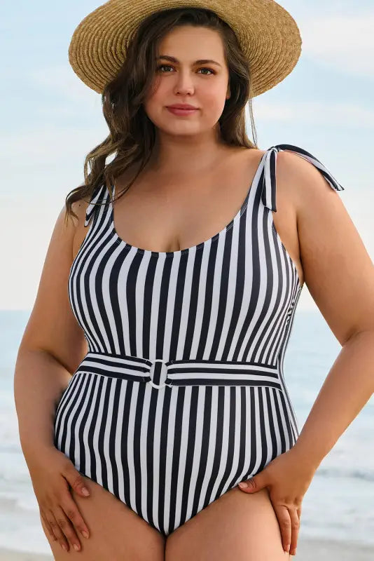 Vertical stripes one-piece swimsuit - plus size | fashionfitz