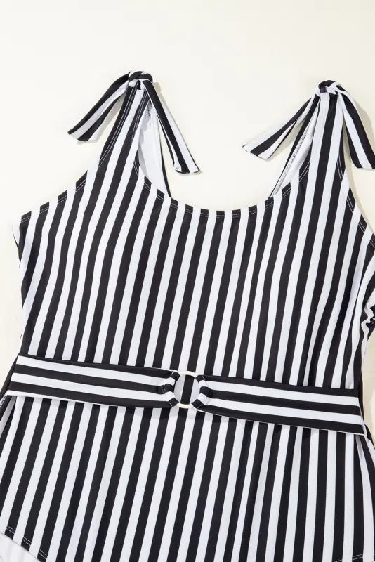 Vertical stripes one-piece swimsuit - plus size | fashionfitz