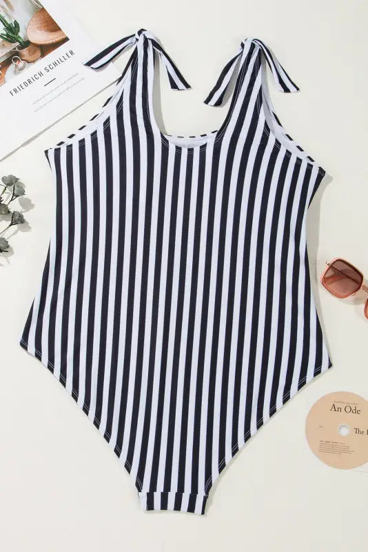 Vertical stripes one-piece swimsuit - plus size | fashionfitz