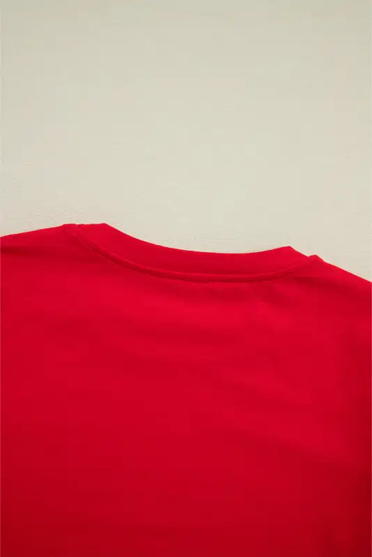 Whimsical wave blouse: bright red t-shirt or garment collar for ultimate comfort