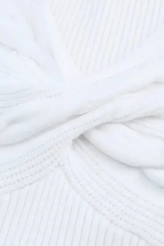 White Cable Crossed V Neck Sweater - Fashionfitz