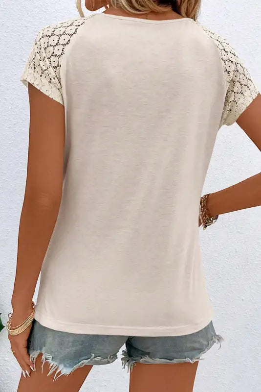 White contrast lace sleeve keyhole decor top - t-shirts