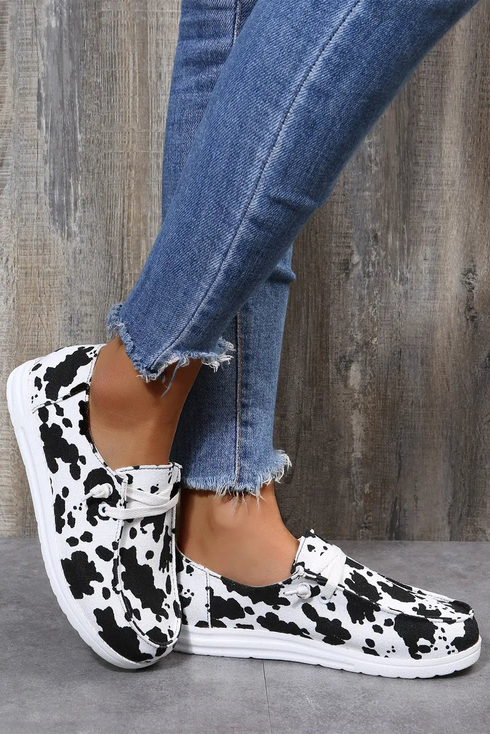 White cow print lace up round toe flat sneakers - 6 flats