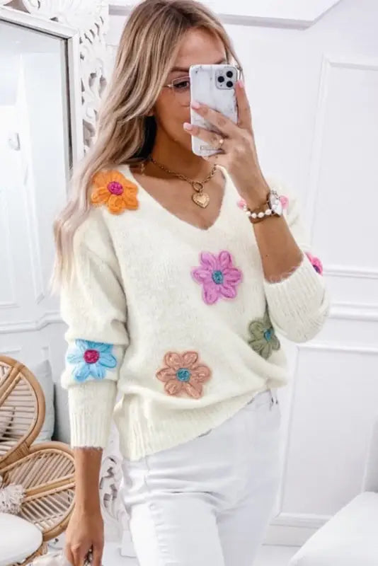 White crochet flower v-neck jumper | women’s jumpers