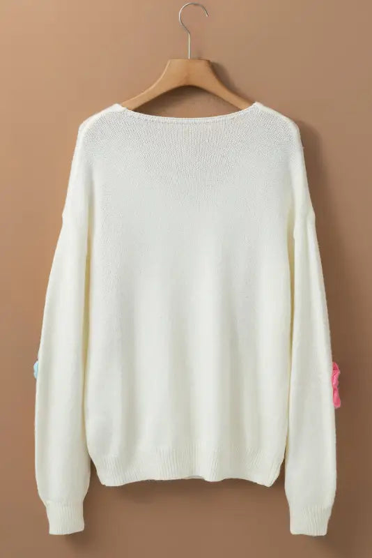 White crochet flower v-neck jumper | women’s jumpers