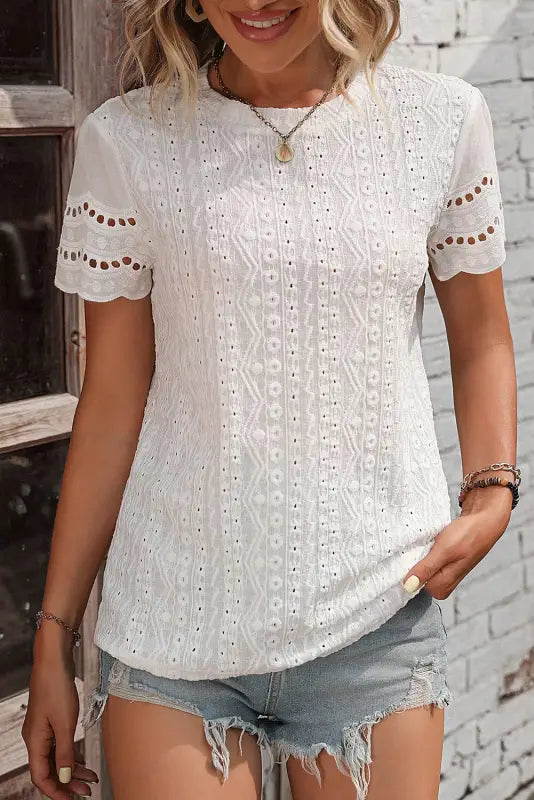 White eyelet embroidery scalloped short sleeve top - l / 97% polyester + 3% elastane - t-shirts