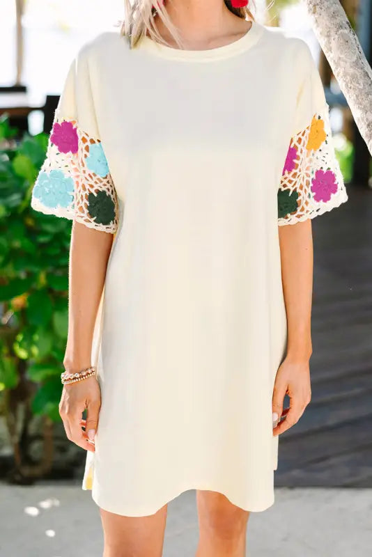 White floral crochet t-shirt dress - s / 85% polyester + 10% cotton + 5% elastane - dresses/t shirt dresses